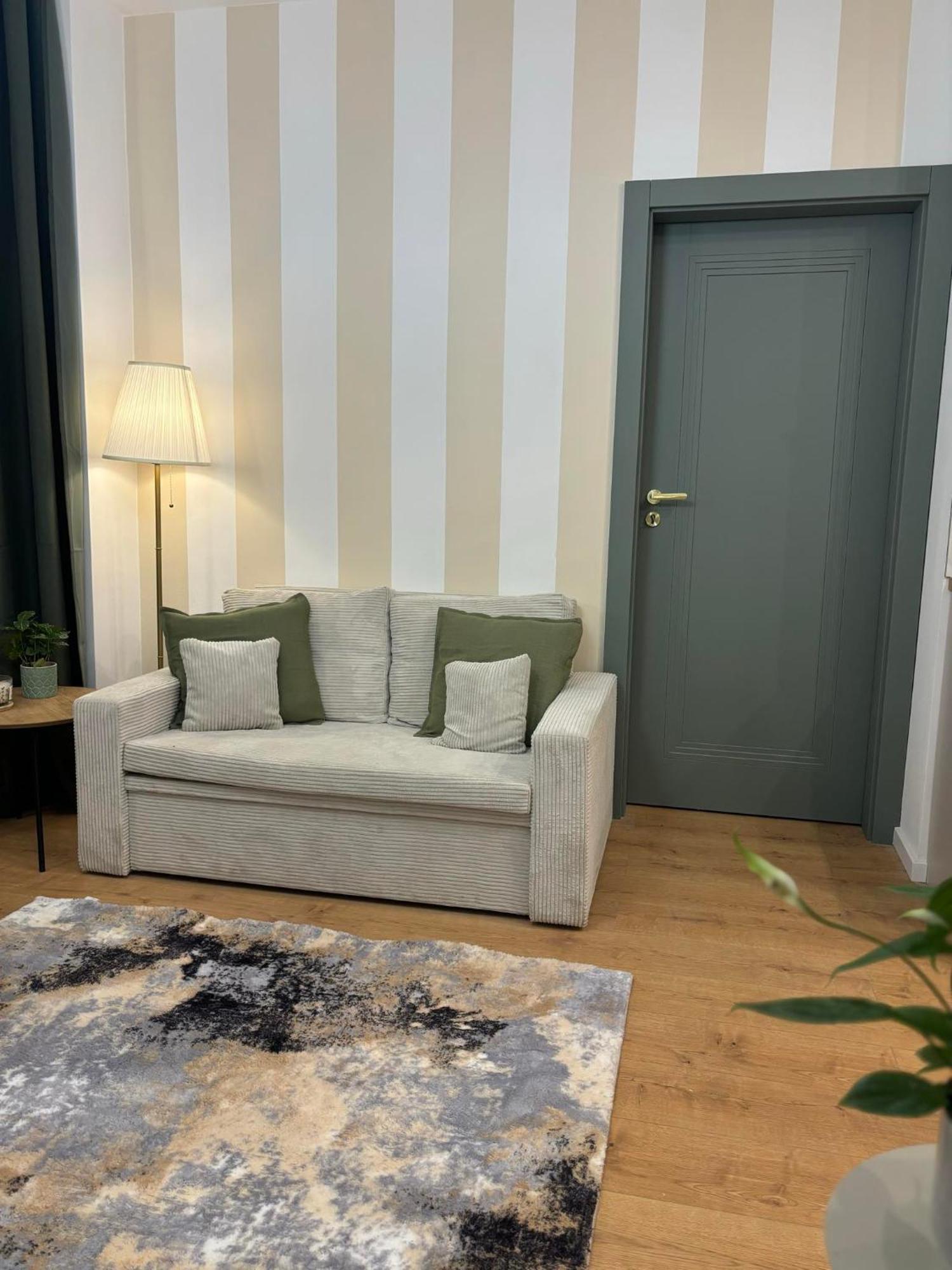 Apartament Pod Wieza 1 Wałbrzych Extérieur photo